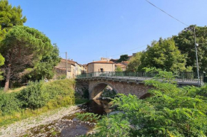 Caudies -Grande maison de village au coeur des châteaux Cathares